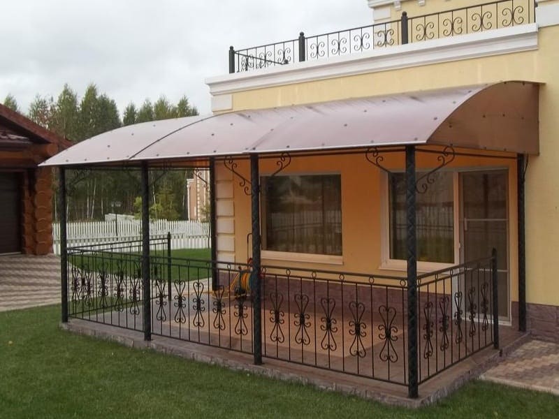 Остеклённая веранда панорамная
